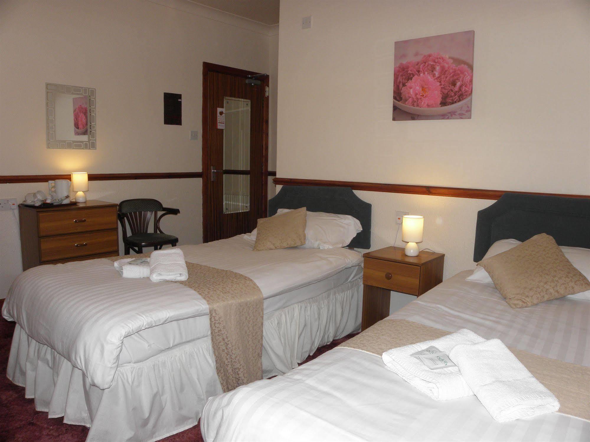 Mars Hotel Seaview Блекпул Екстериор снимка